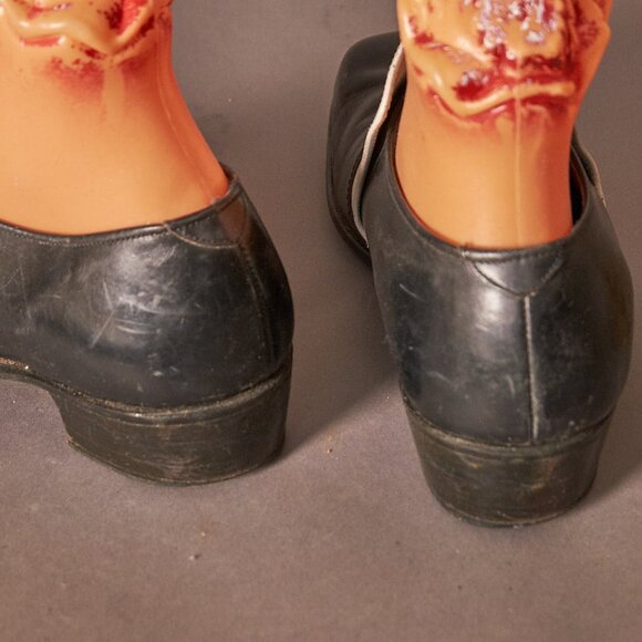 1970s Mod Black and White Heeled Loafers Shoes main image 12